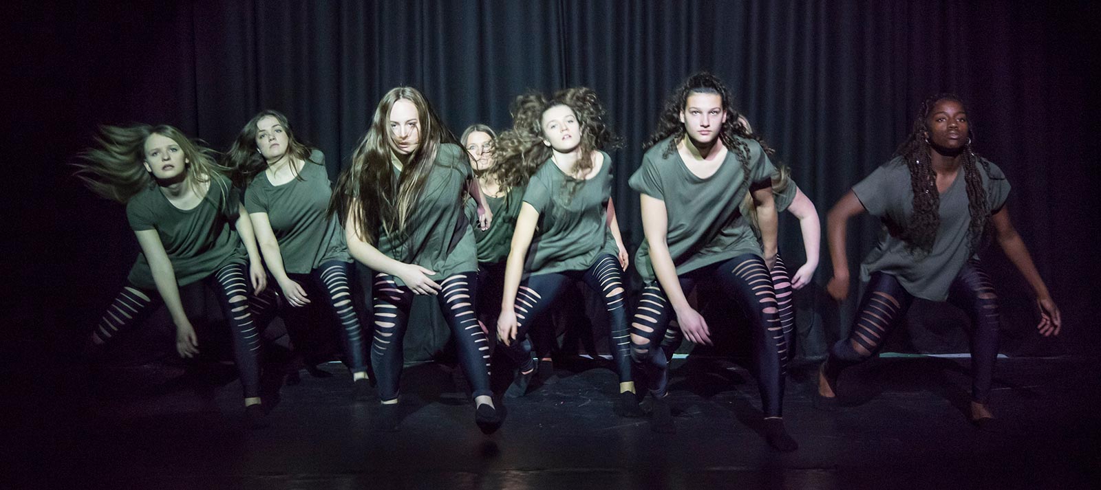 --01featured-image-Dance-show18